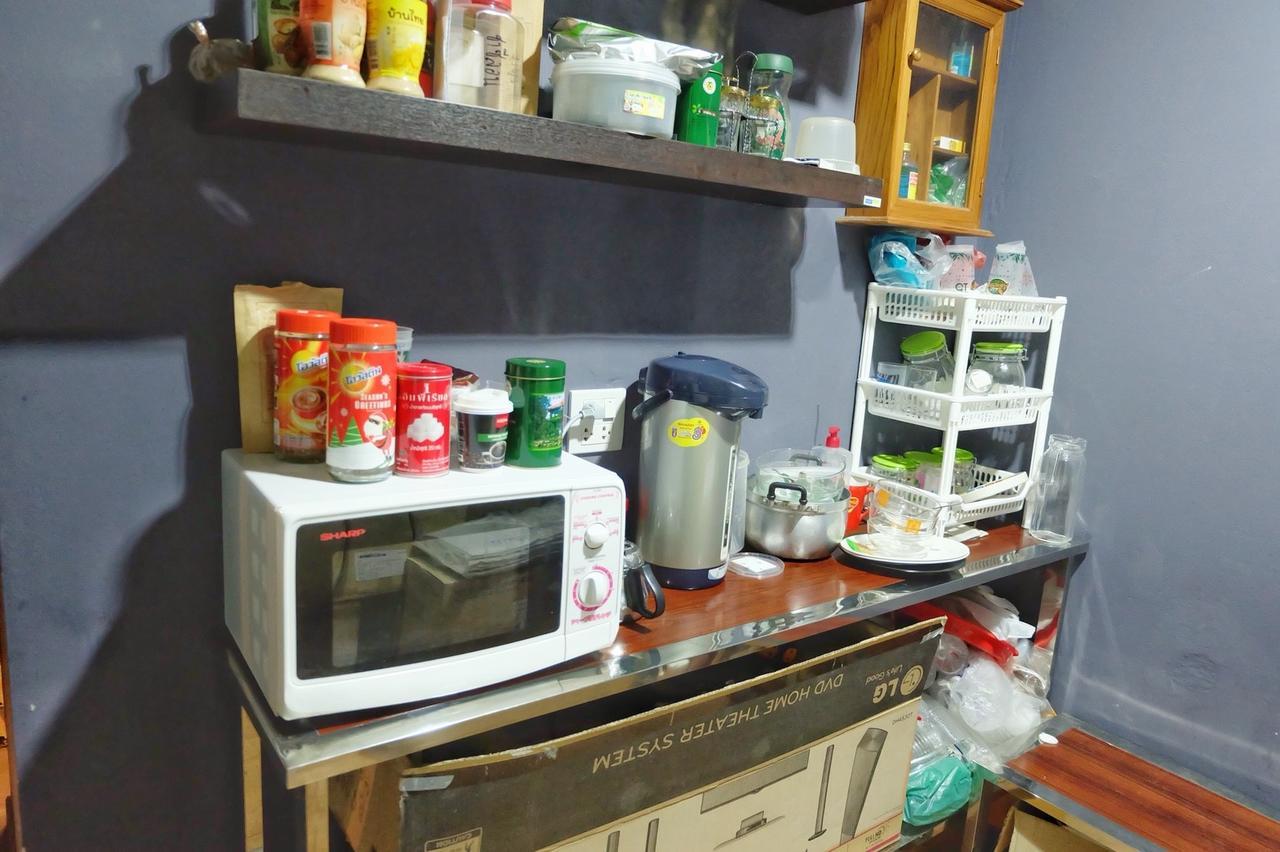 Mahannop Hostel Bangkok Bagian luar foto